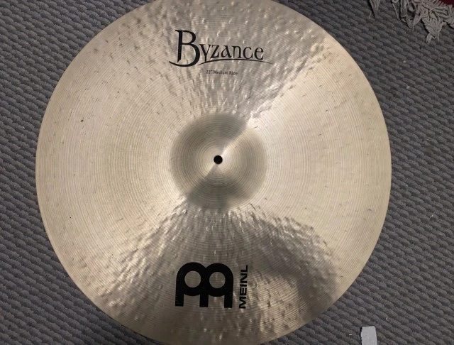 Meinl Byzance Traditional 22”