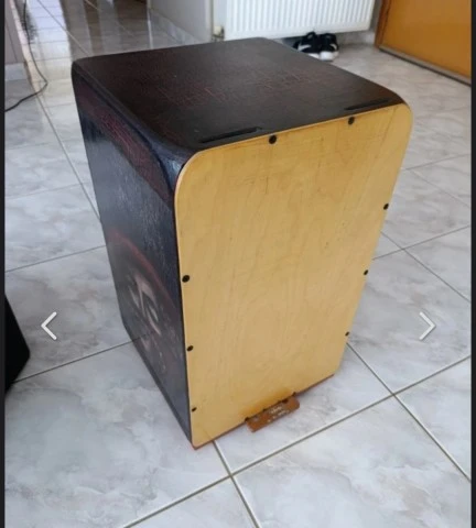 Rendi Handmade cajon 