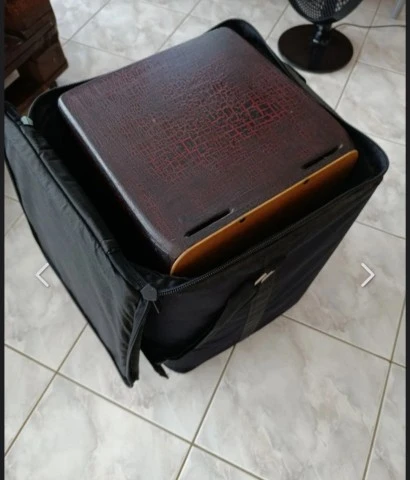 Rendi Handmade cajon 