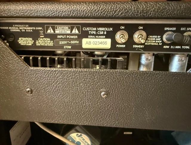 Fender Custom Vibrolux Reverb 40-Watt 2x10 Guitar Combo
