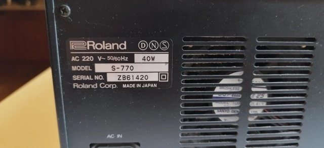 Roland S-770 Sampler κατάσταση καινούργιου 