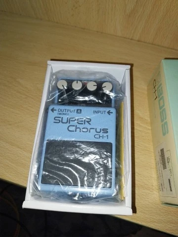 BOSS - SUPER CORUS, CH-1