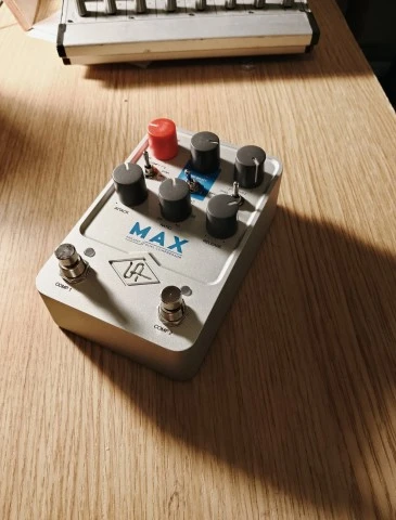 UAFX MAX PREAMP DUAL COMPRESSOR 