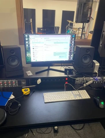 PRESONUS ERIS 4.5 STUDIO MONITORS