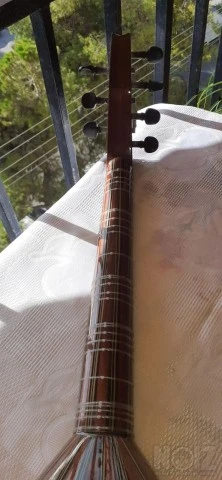 ΠΩΛΗΣΗ ΠΟΛΙΤΙΚΟΥ ΛΑΟΥΤΟΥ