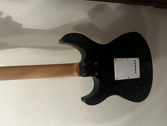 κιθάρα Yamaha Tourgear