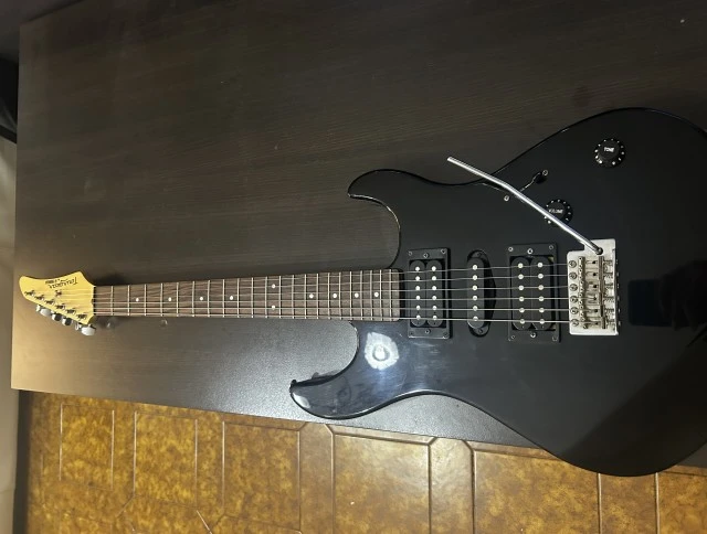 κιθάρα Yamaha Tourgear