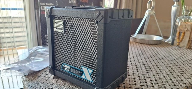 ROLAND CUBE-15X ΝΕΑ ΤΙΜΗ