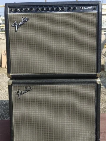 Πωλείται Ενισχυτής Fender Performer 1000