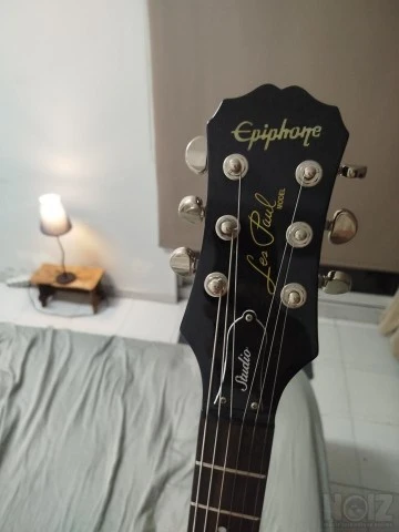 Epiphone les paul studio 2012