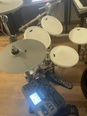 KAT KT2