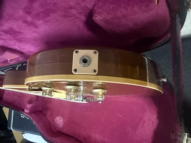 GIBSON LES PAUL DELUXE 1970