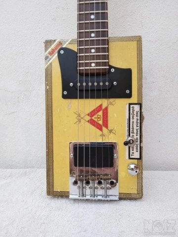 Cigar Box Guitar Tele Montecristo.