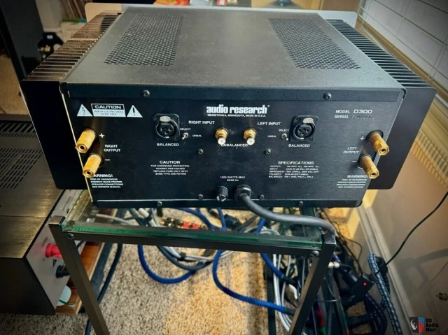 Τελικός Ενισχυτής Audio Research D-300 Power Amplifier