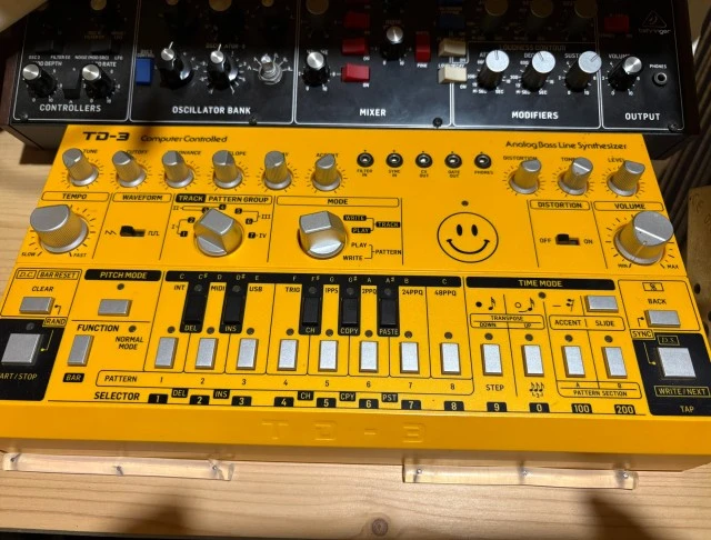 behringer Td3