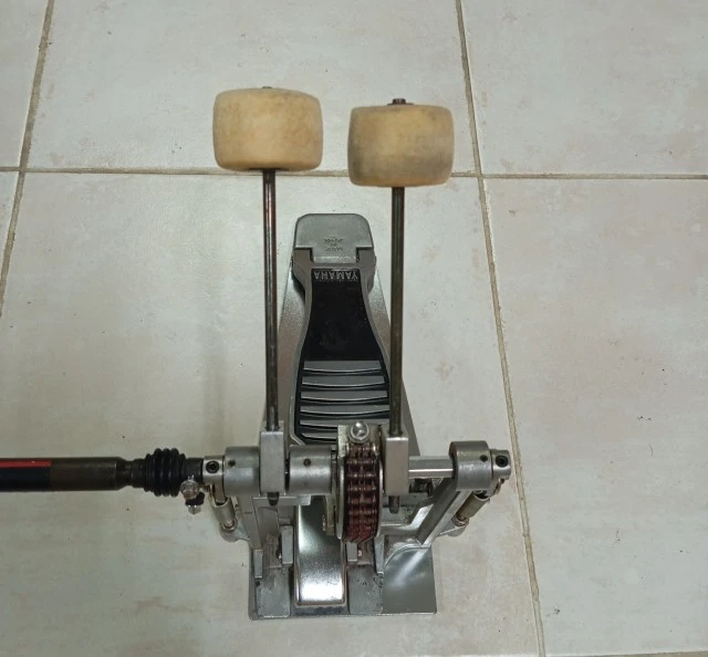 Διπεταλο για αριστερούς Yamaha 