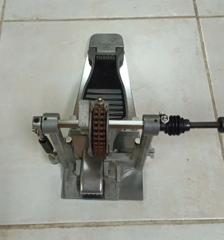 Διπεταλο για αριστερούς Yamaha 