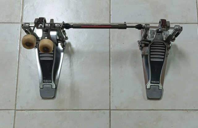 Διπεταλο για αριστερούς Yamaha 