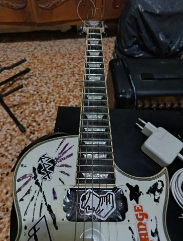 Σετ 2025 Harley Benton SC custom iii + 2 ενισχυτές 