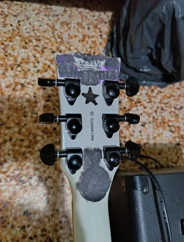 Σετ 2025 Harley Benton SC custom iii + 2 ενισχυτές 