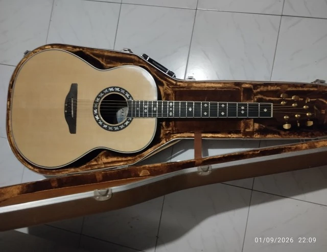 Ovation Legend