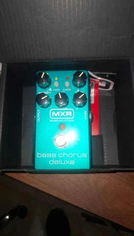 Mxr bass chorus 