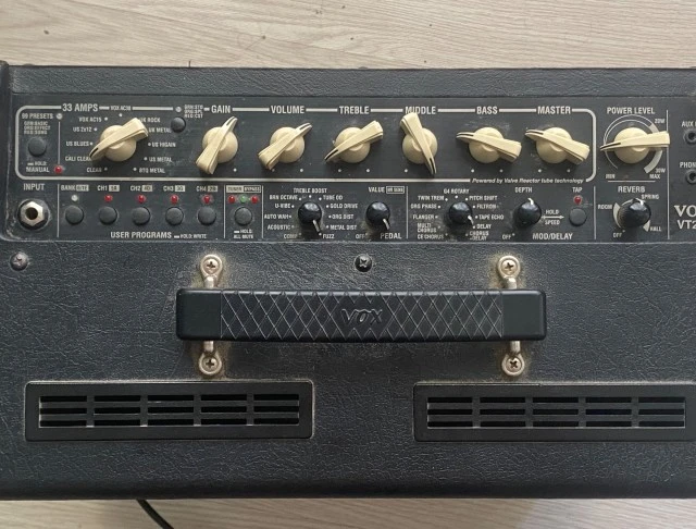 Ενισχυτής κιθάρας VOX VT20+