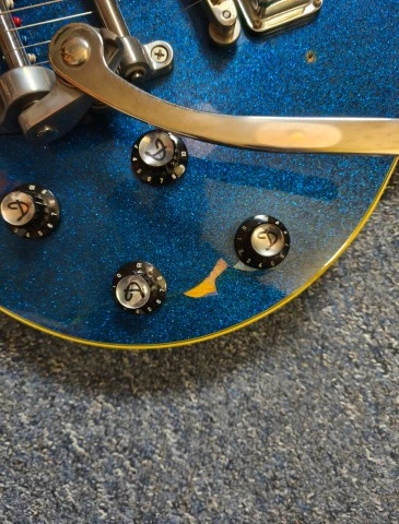 DeArmond by Guild M75t