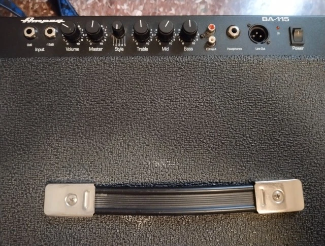AMPEG BA-115 Combo (100 watt / 1x15") ενισχυτής μπάσου 