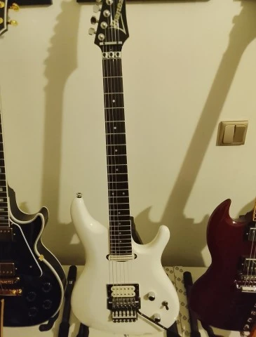 Ibanez satriani js2400 japan