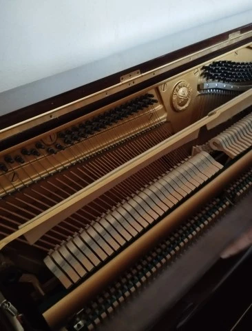 Πιάνο YAMAHA U1 μαόνι σε άριστη κατασταση 