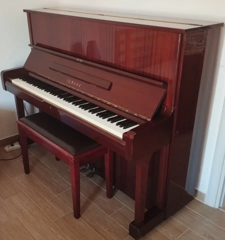 Πιάνο YAMAHA U1 μαόνι σε άριστη κατασταση 