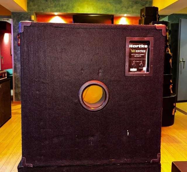 Hartke VX115 Bass Cabinet 300W / 8Ω
