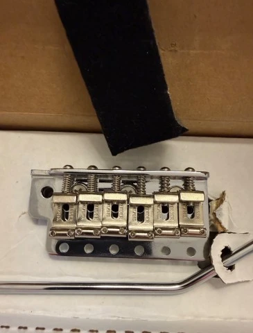 Fender Pure Vintage Tremolo Bridge