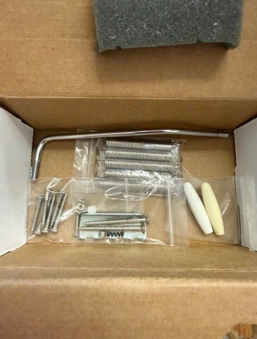 Fender Pure Vintage Tremolo Bridge