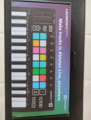 Novation Launchkey mini 25 MK3