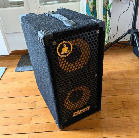 Markbass Minimark 802 bass amp