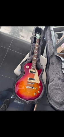 Epiphone les Paul με Epiphone case 