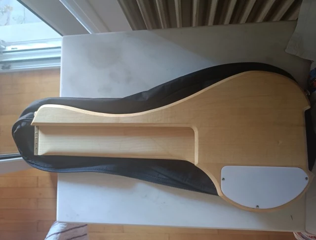 MihaDo Fingybass 18" 6-string (travel bass, natural)