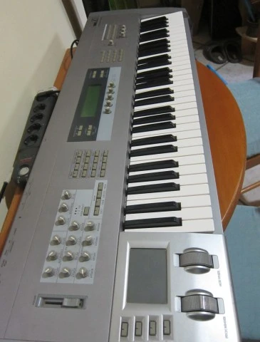 KORG Z1 Synthesizer