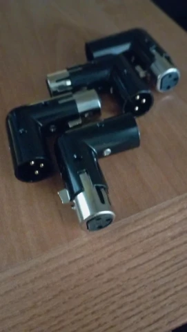 Neutrik XLR βύσματα και ρυθμιζόμενοι adaptors 90°