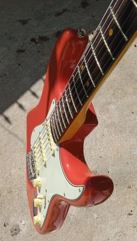 Fender 1961 AV II stratocaster Fiesta Red RW