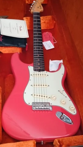 Fender 1961 AV II stratocaster Fiesta Red RW