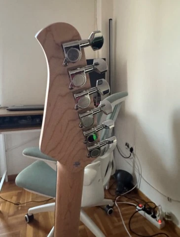 Ηλεκτρική Κιθάρα Veston Stratocaster style