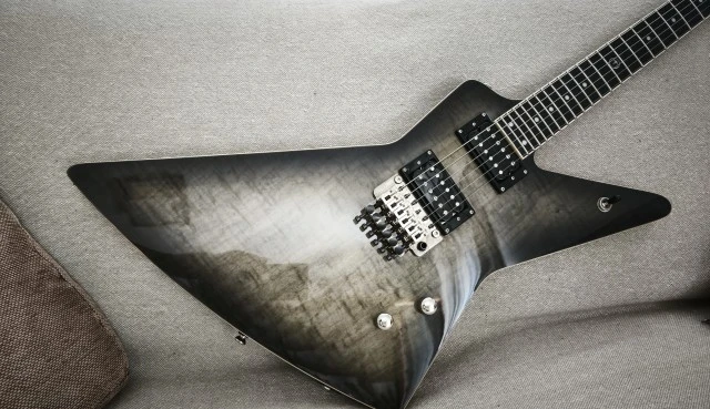Epiphone Small Brendon Ghosthorse Προσφορές Δεκτές/Ανταλλαγές 