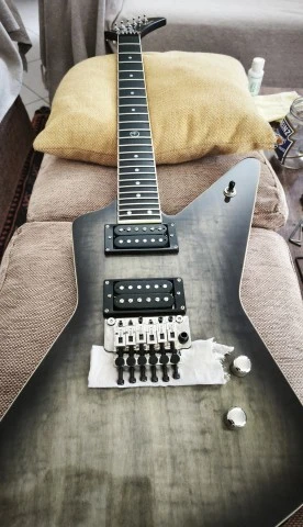 Epiphone Small Brendon Ghosthorse Προσφορές Δεκτές/Ανταλλαγές 