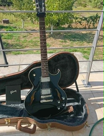 Gibson ES-235 (Memphis 2018-Mint)