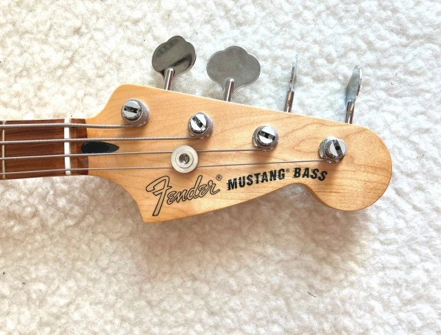 Fender Mustang Bass PJ PF AGN (Short Scale)