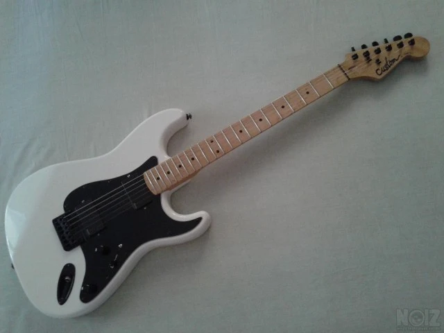 ΧΕΙΡΟΠΟΙΗΤΗ - CUSTOM ΚΙΘΑΡΑ  -  350 ΕΥΡΩ