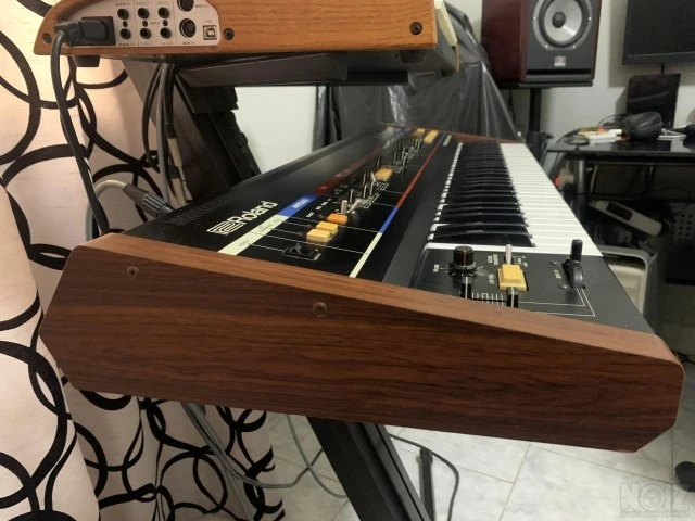 Roland Juno-60 (1983) – Άριστη Κατάσταση